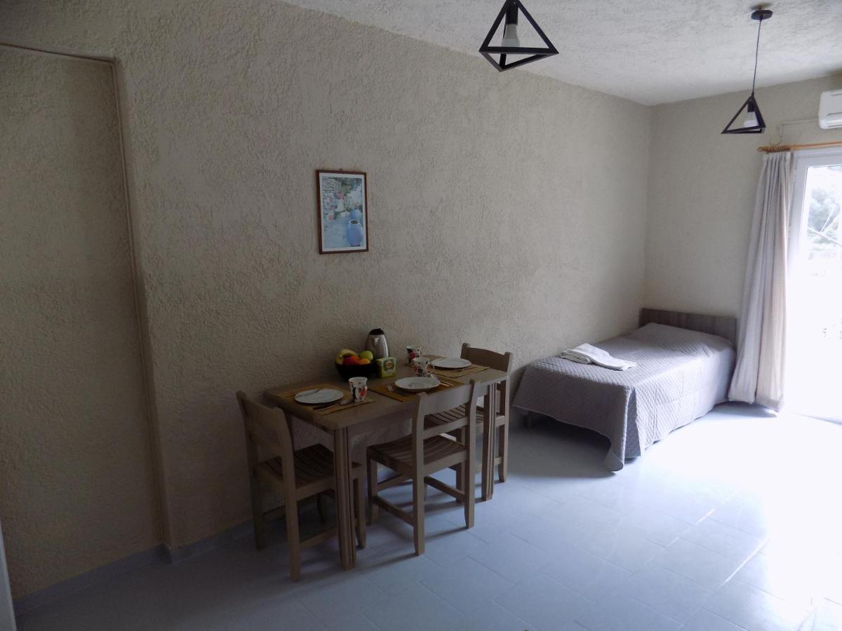 Afrodite Spacious Apartments! Agia Efimia Luaran gambar