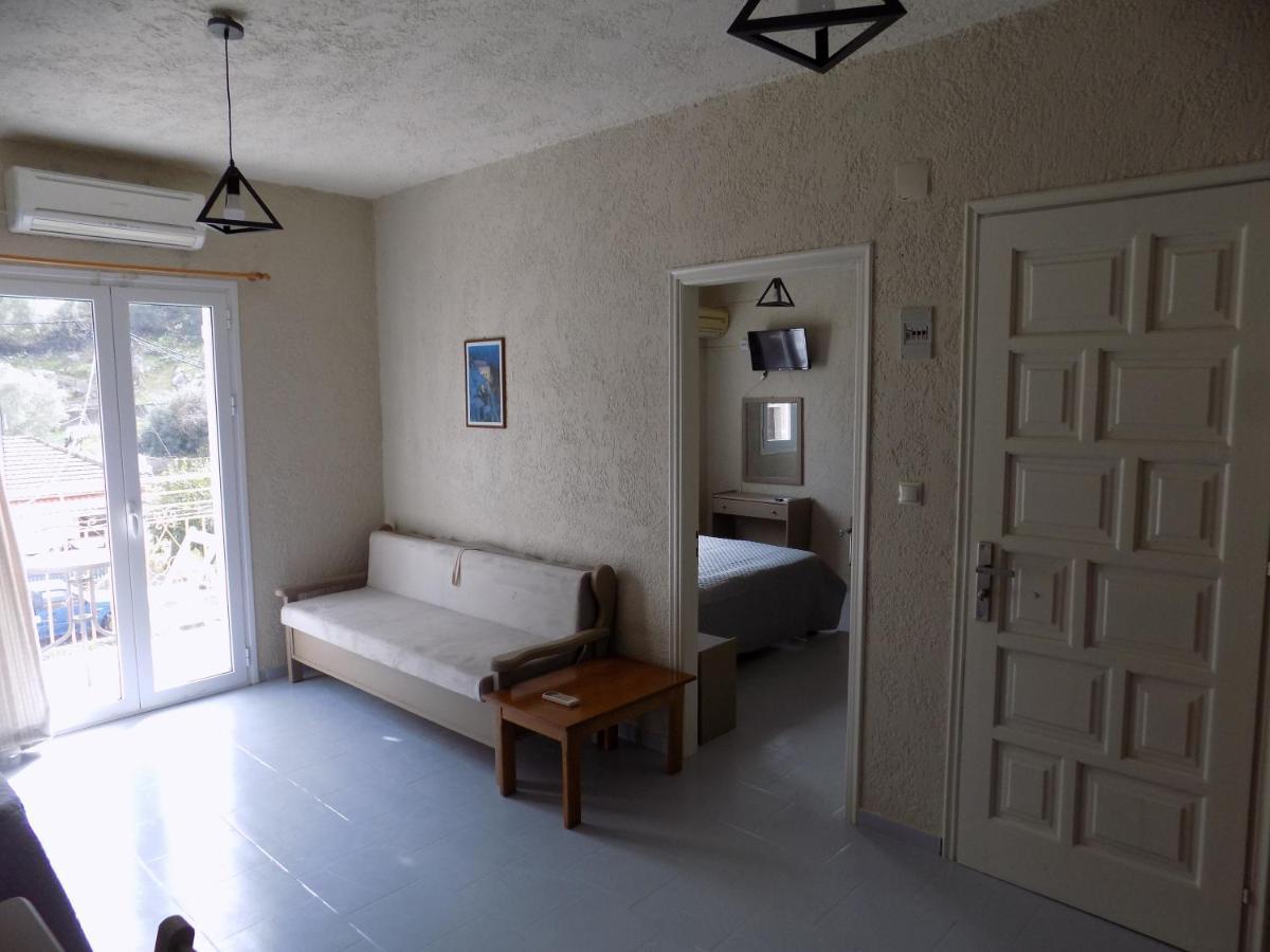 Afrodite Spacious Apartments! Agia Efimia Luaran gambar