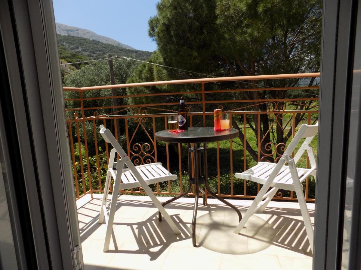 Afrodite Spacious Apartments! Agia Efimia Luaran gambar