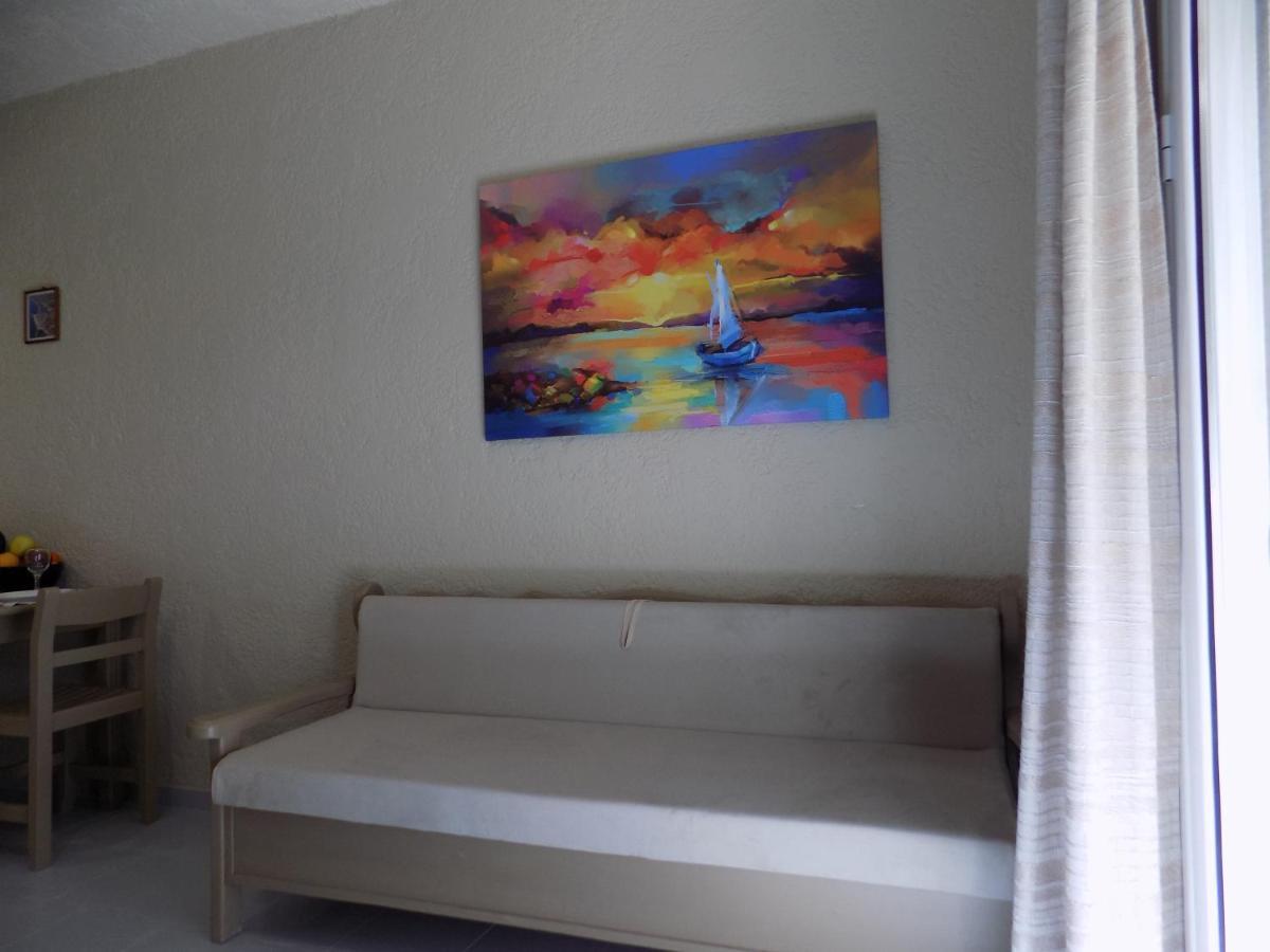 Afrodite Spacious Apartments! Agia Efimia Luaran gambar