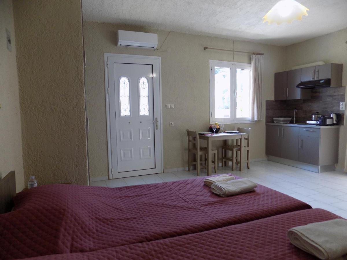 Afrodite Spacious Apartments! Agia Efimia Luaran gambar