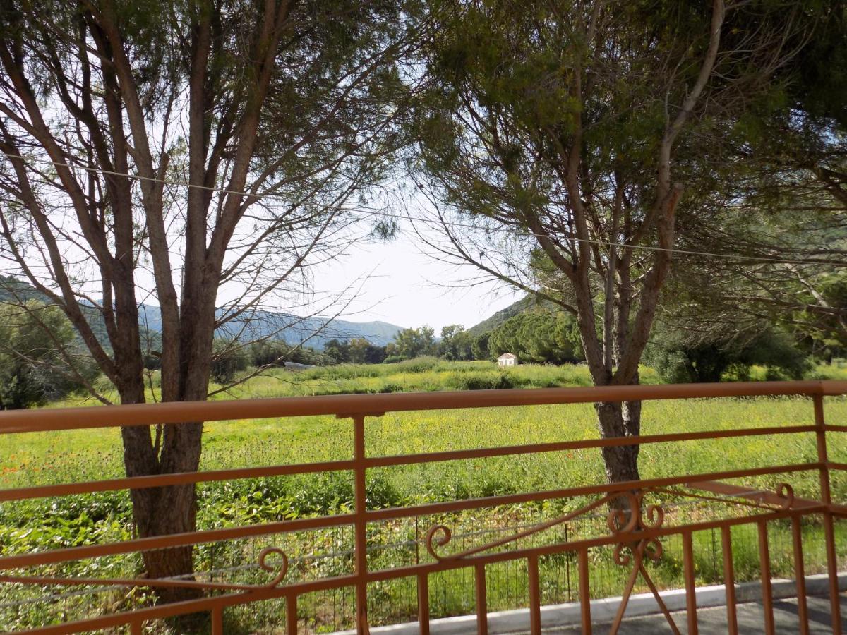 Afrodite Spacious Apartments! Agia Efimia Luaran gambar
